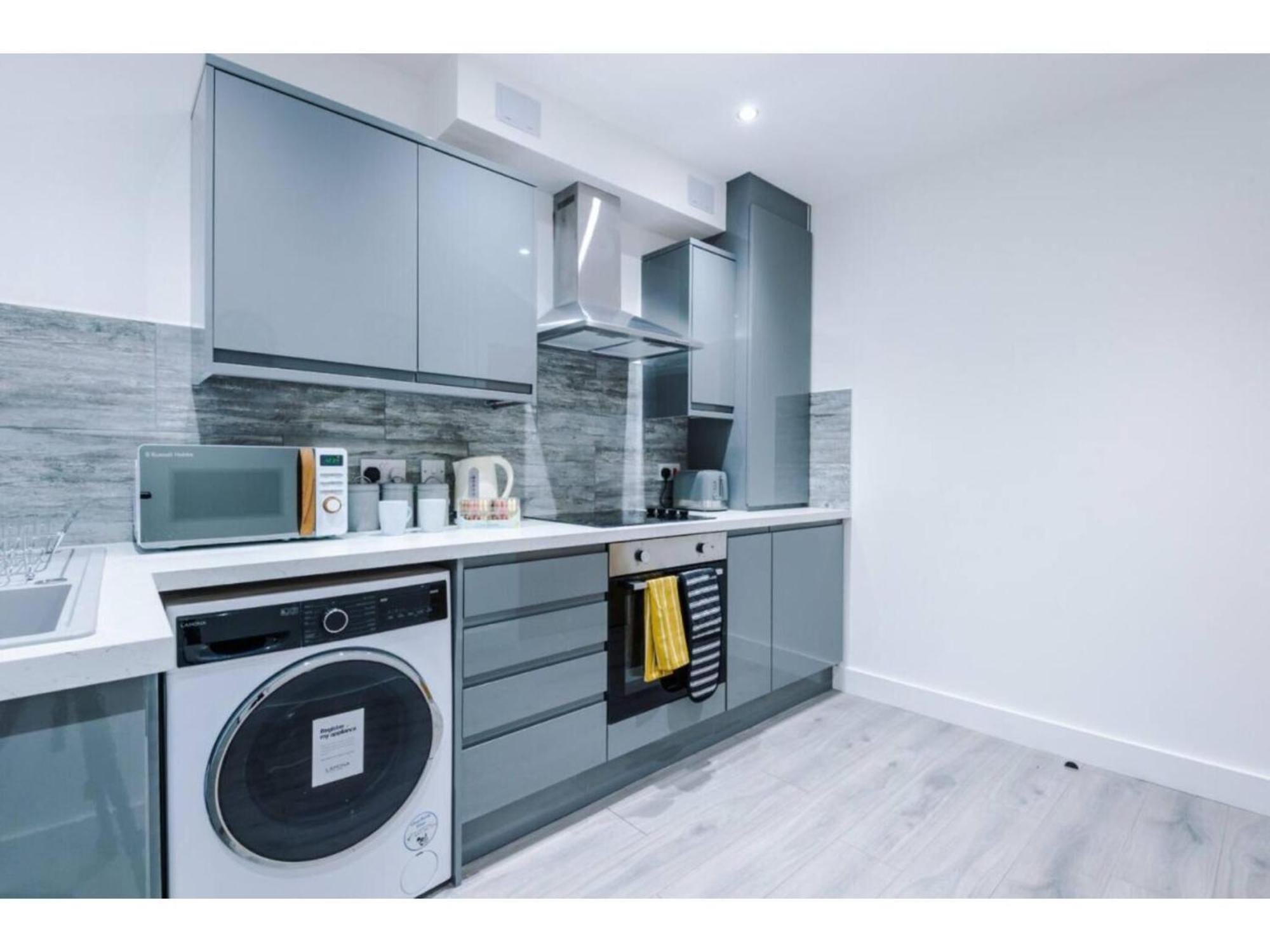 The Ecclesian Deluxe Apartments Near Trafford Centre Eccles Train Station Manchester Kültér fotó