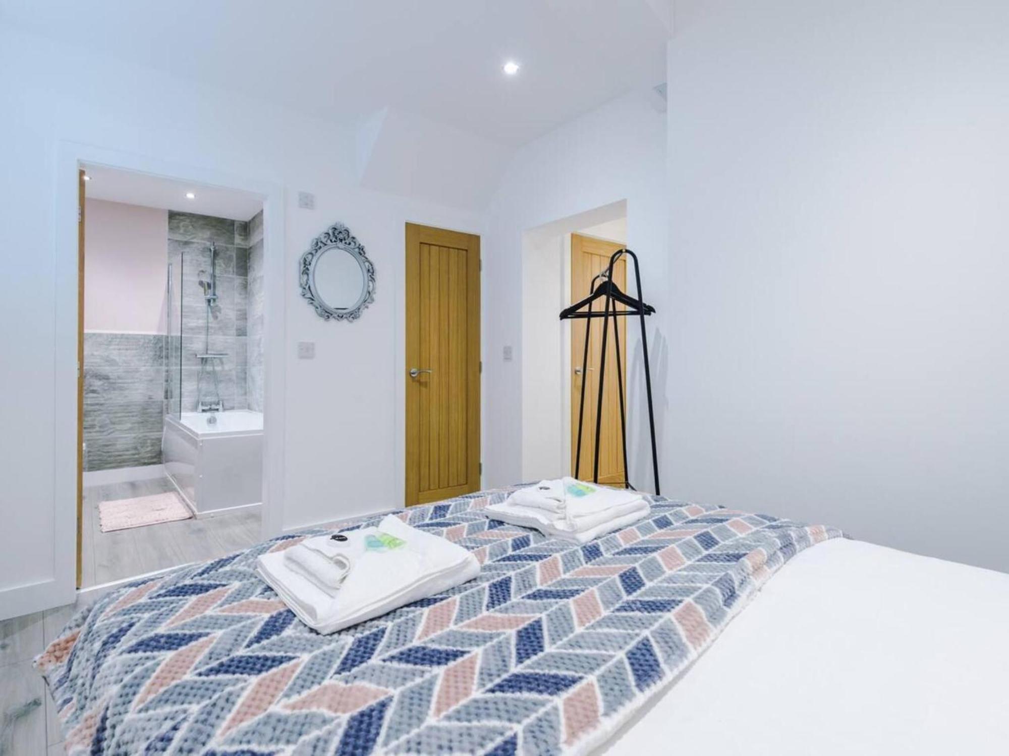The Ecclesian Deluxe Apartments Near Trafford Centre Eccles Train Station Manchester Kültér fotó