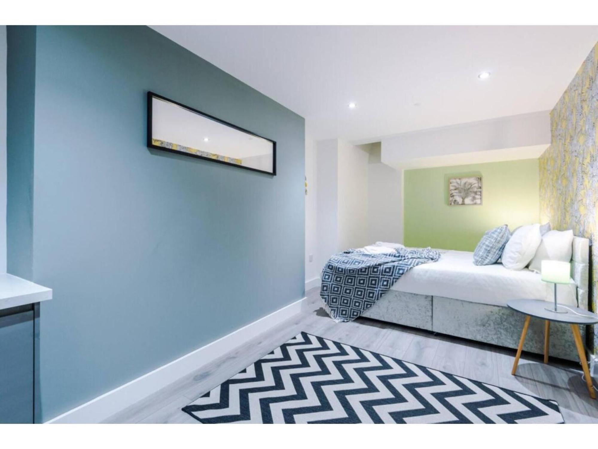 The Ecclesian Deluxe Apartments Near Trafford Centre Eccles Train Station Manchester Kültér fotó