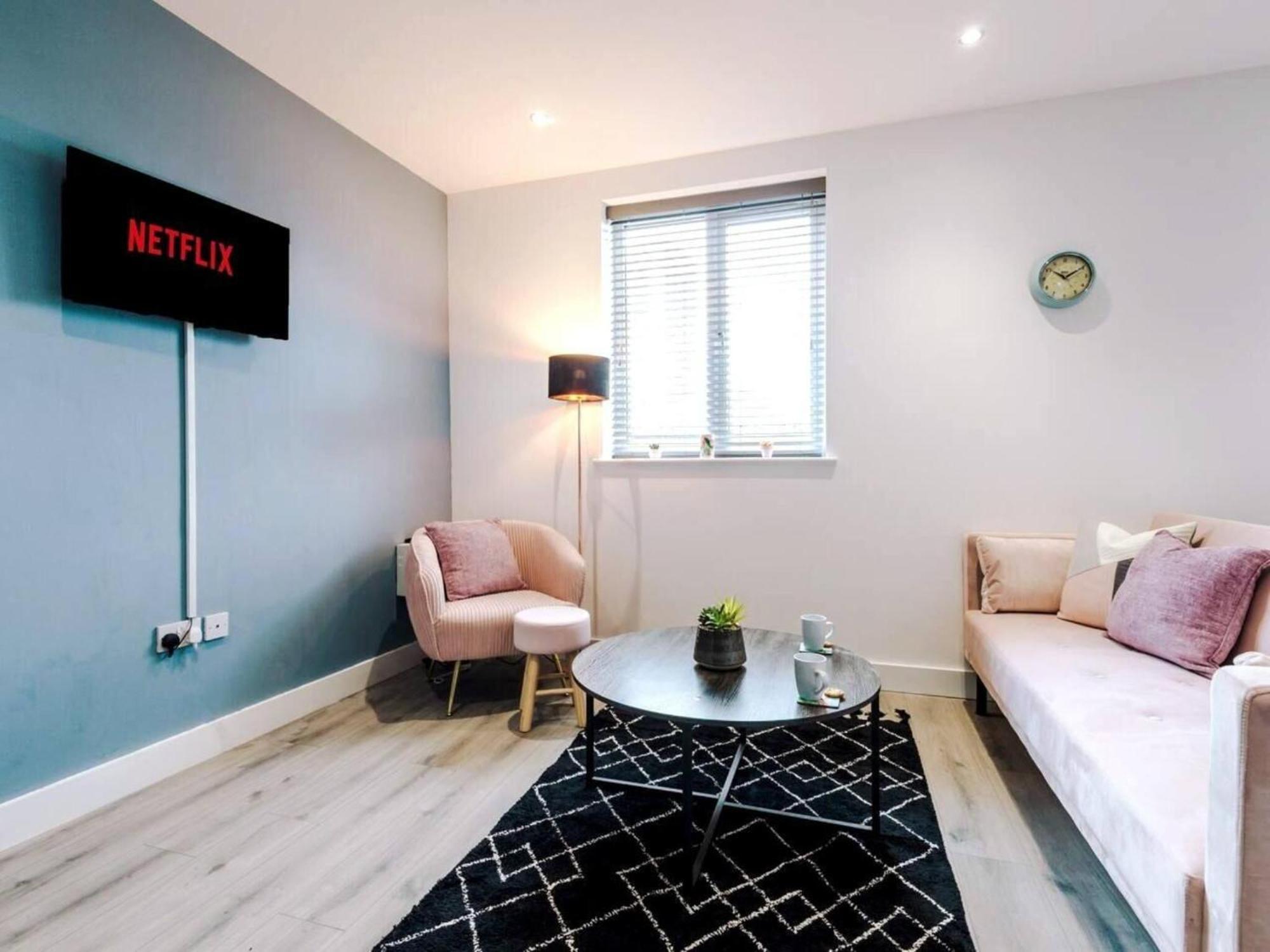 The Ecclesian Deluxe Apartments Near Trafford Centre Eccles Train Station Manchester Kültér fotó