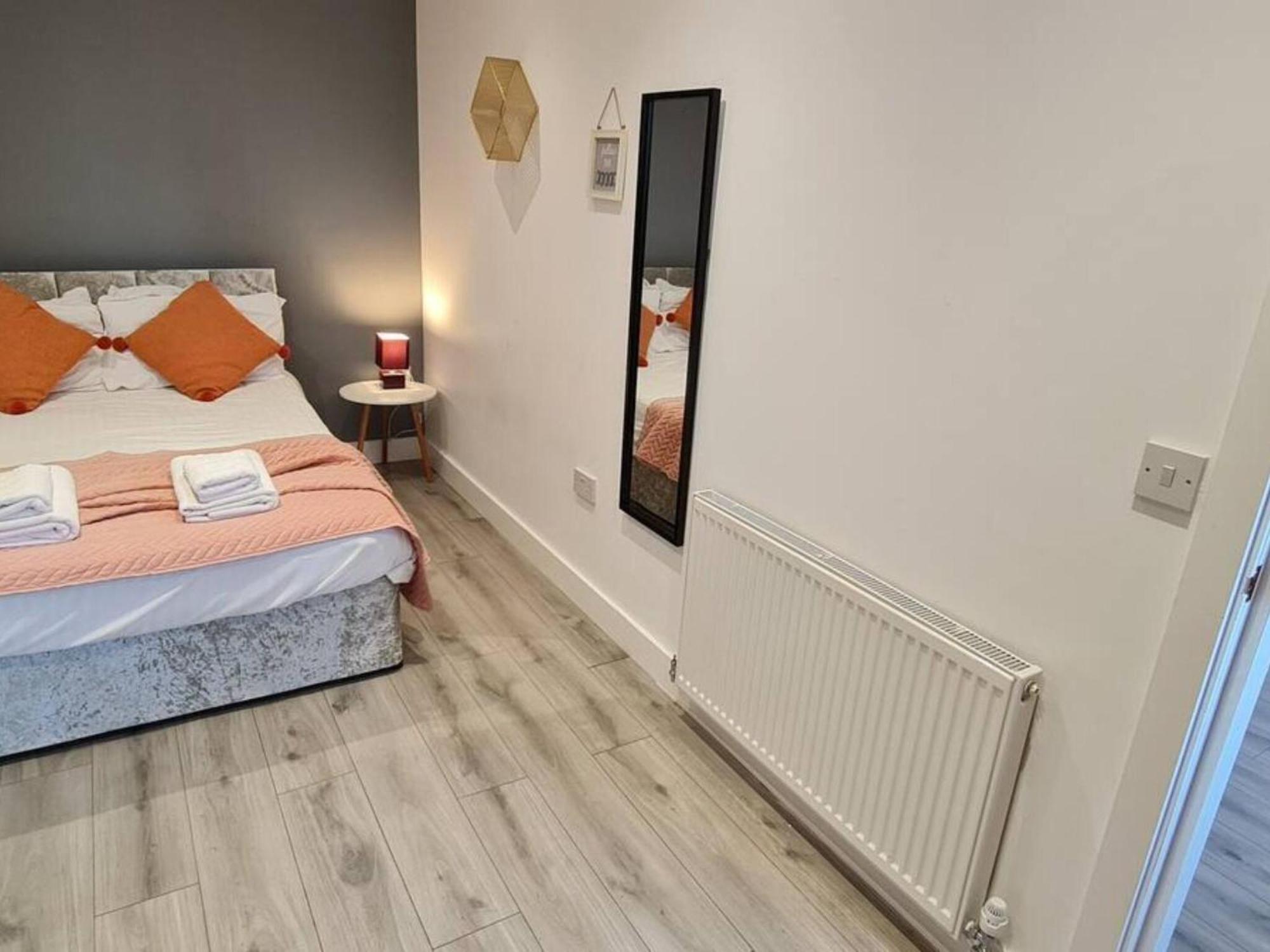 The Ecclesian Deluxe Apartments Near Trafford Centre Eccles Train Station Manchester Kültér fotó